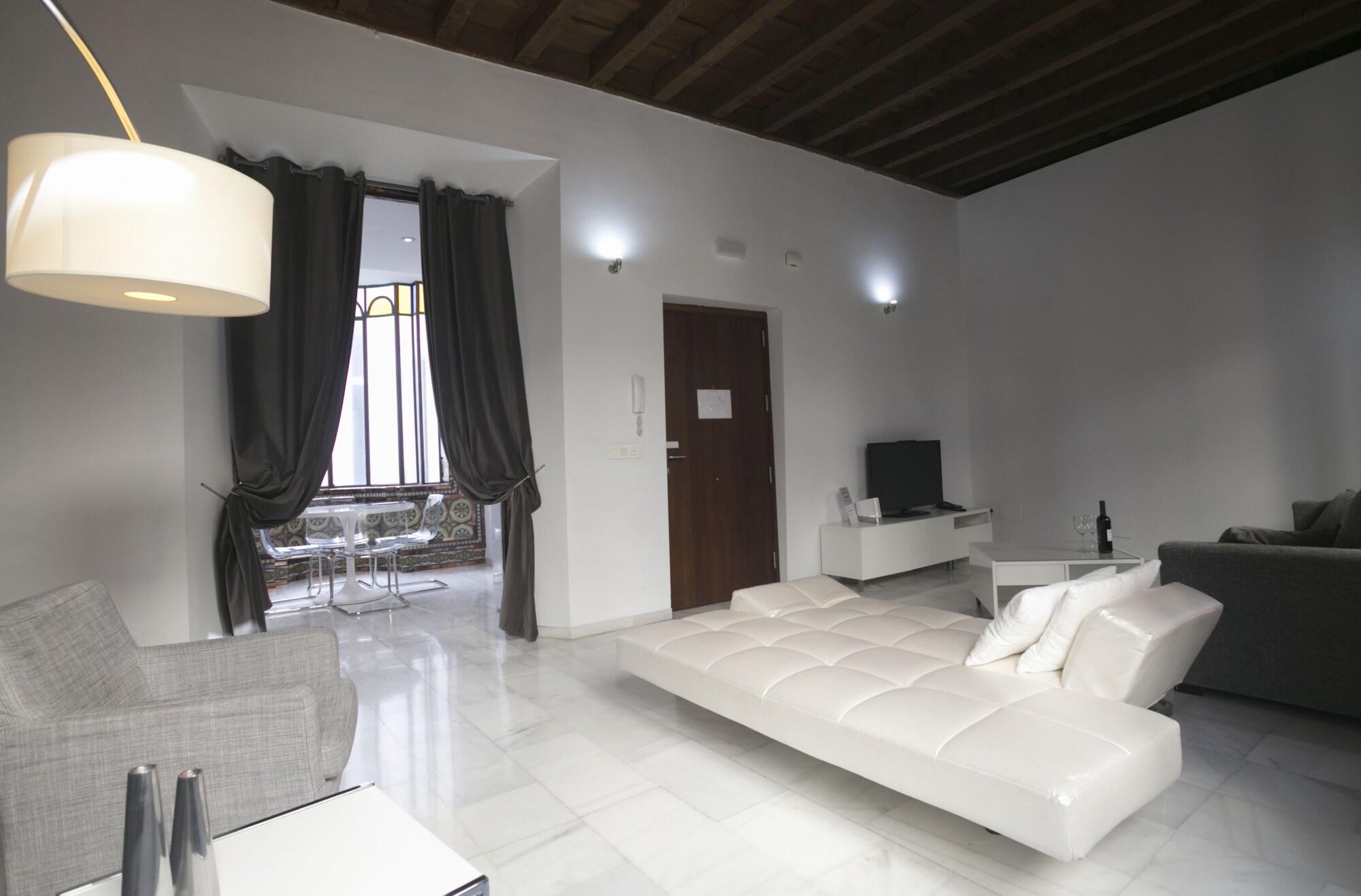 Elvira Suites Гранада Экстерьер фото