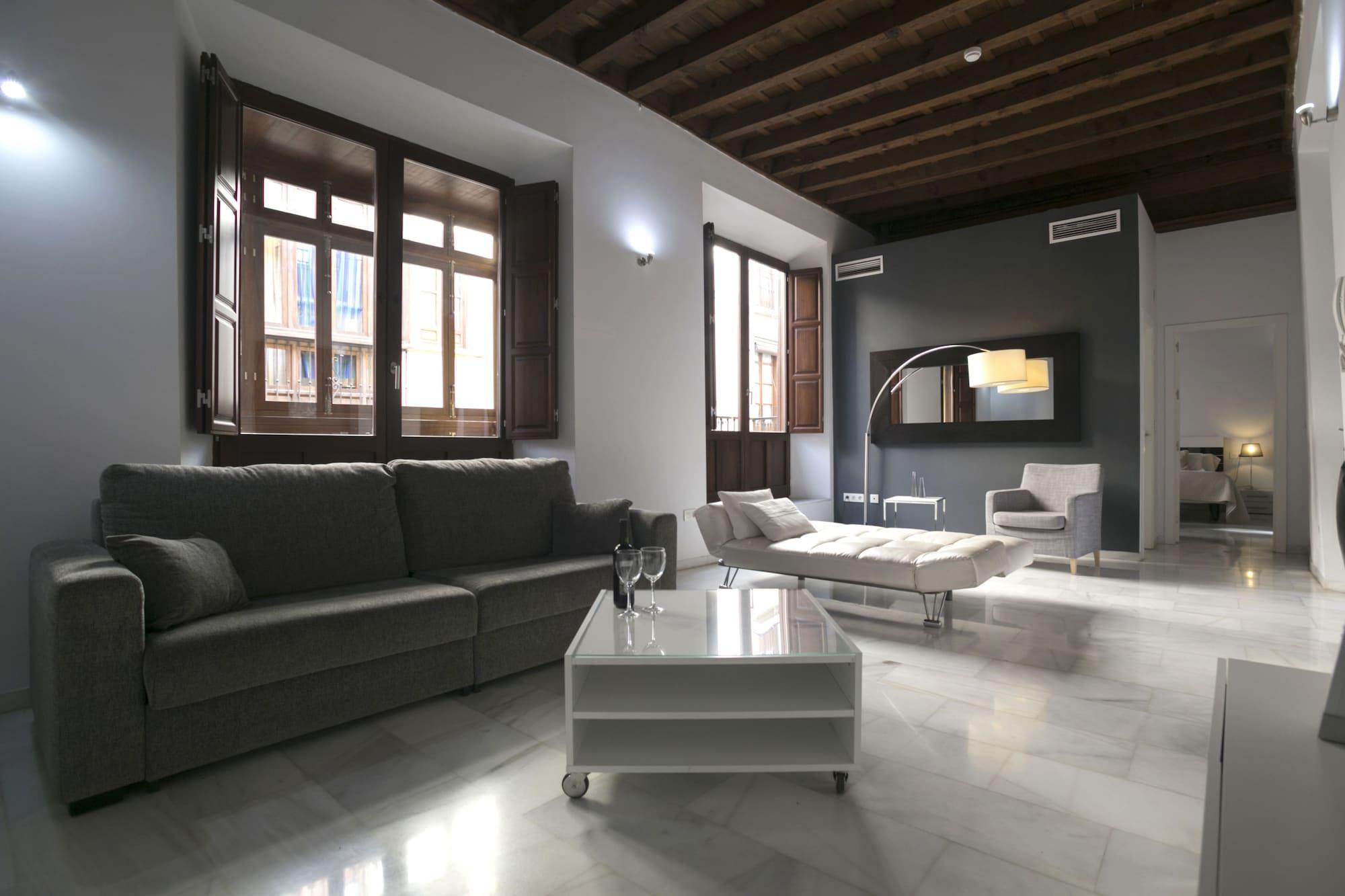 Elvira Suites Гранада Экстерьер фото