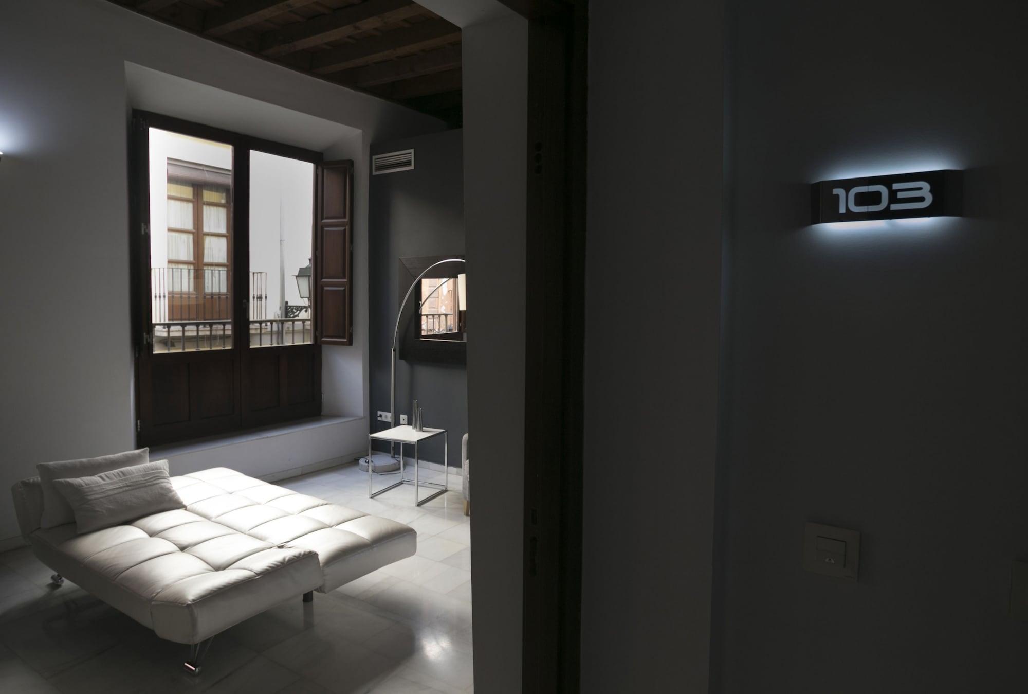 Elvira Suites Гранада Экстерьер фото