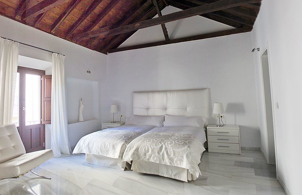 Elvira Suites Гранада Экстерьер фото