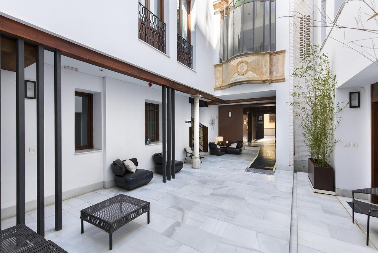 Elvira Suites Гранада Экстерьер фото